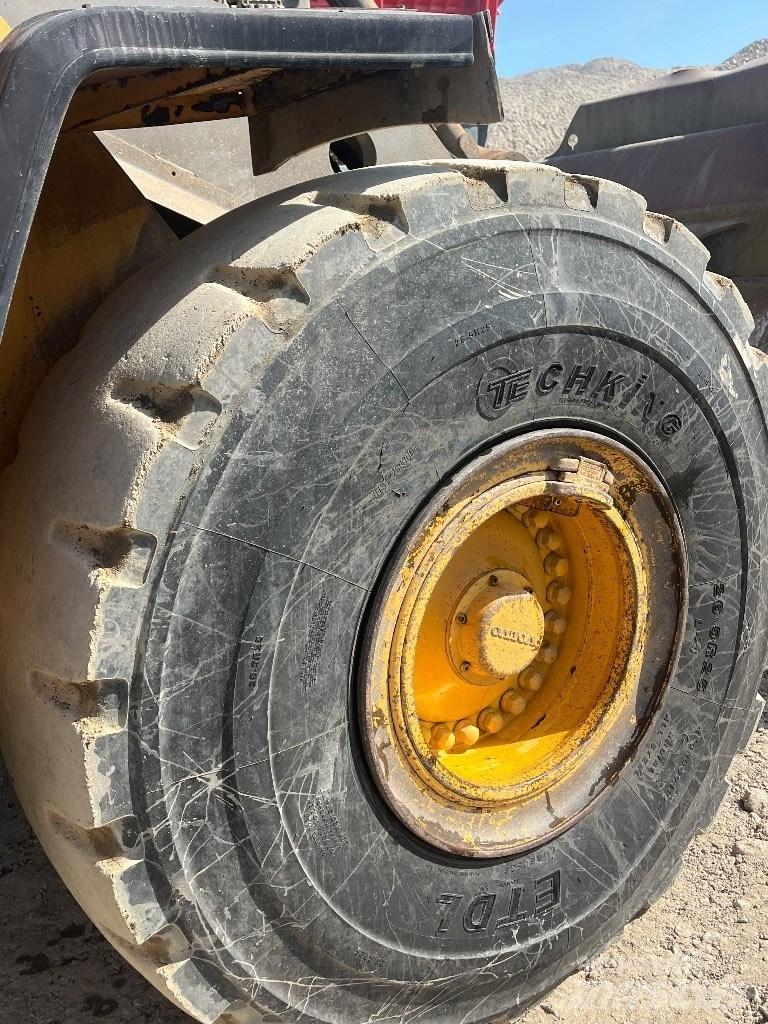 Volvo L180F Фронтальные погрузчики