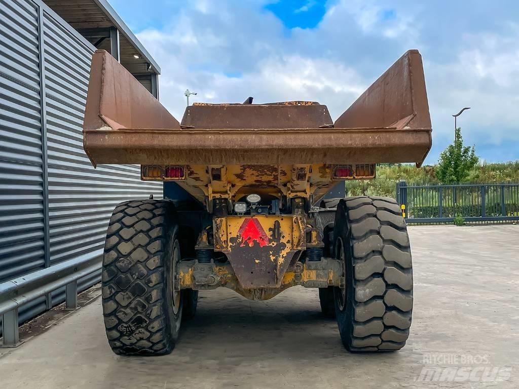 Volvo A25F Шарнирно-сочленённые самосвалы