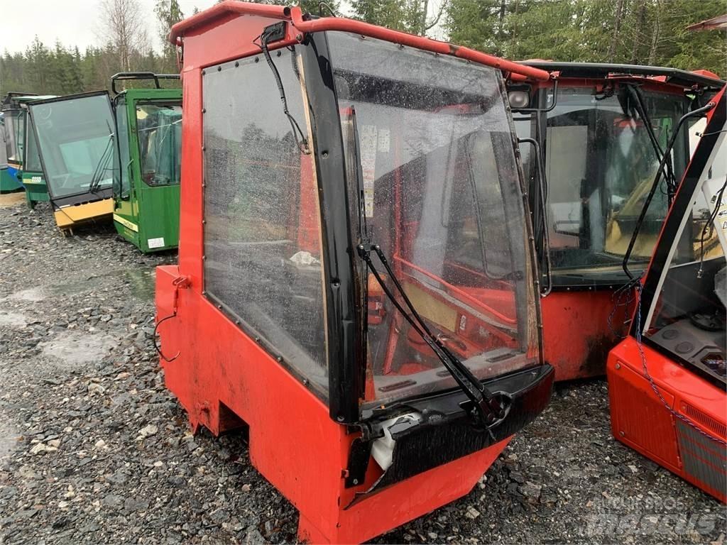 Komatsu 901TX Кабины и интерьер