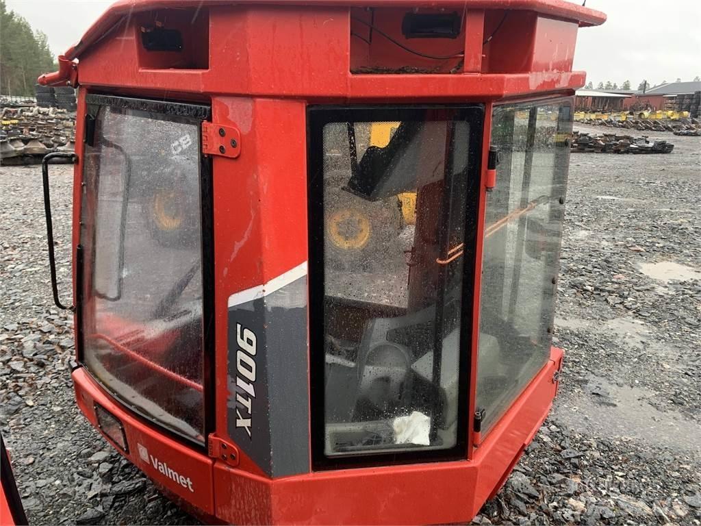 Komatsu 901TX Кабины и интерьер