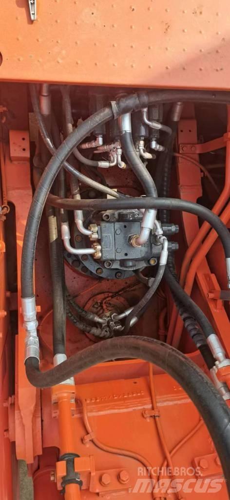 Doosan DX 300 Гусеничные экскаваторы