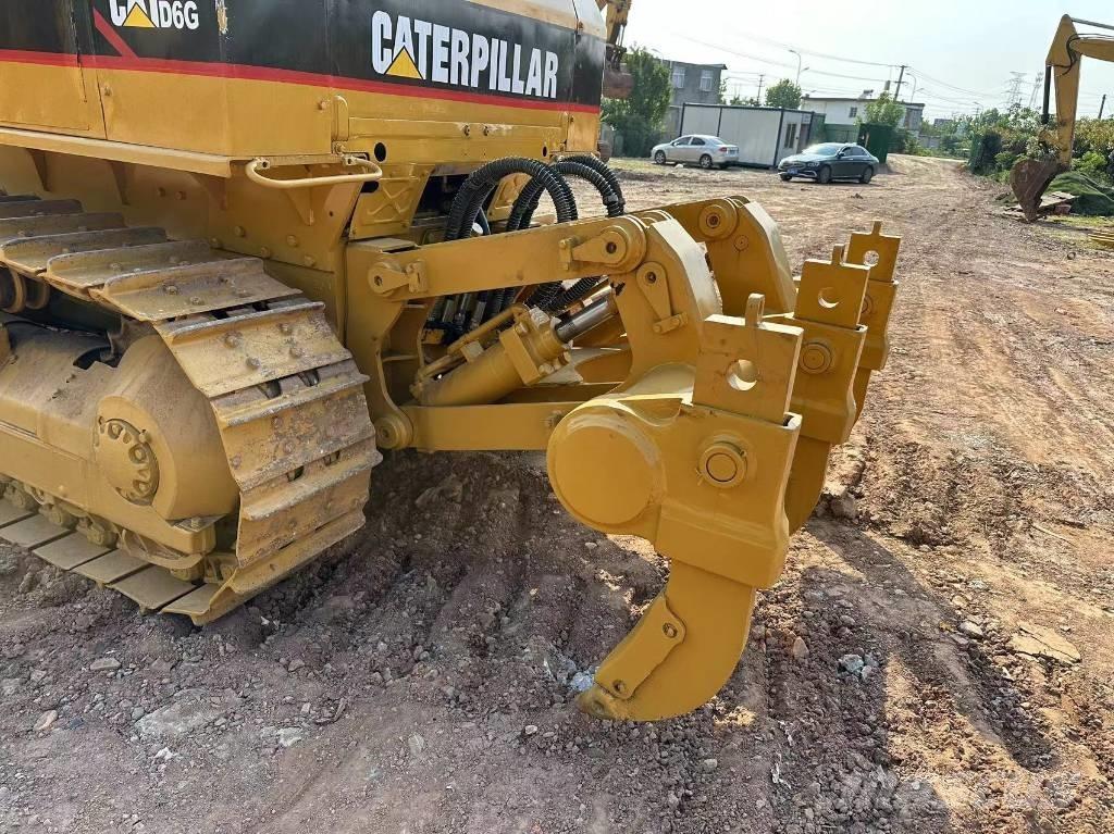 CAT D 6 G Гусеничные бульдозеры