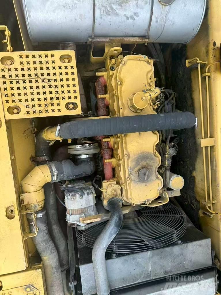 CAT 325 CL Гусеничные экскаваторы
