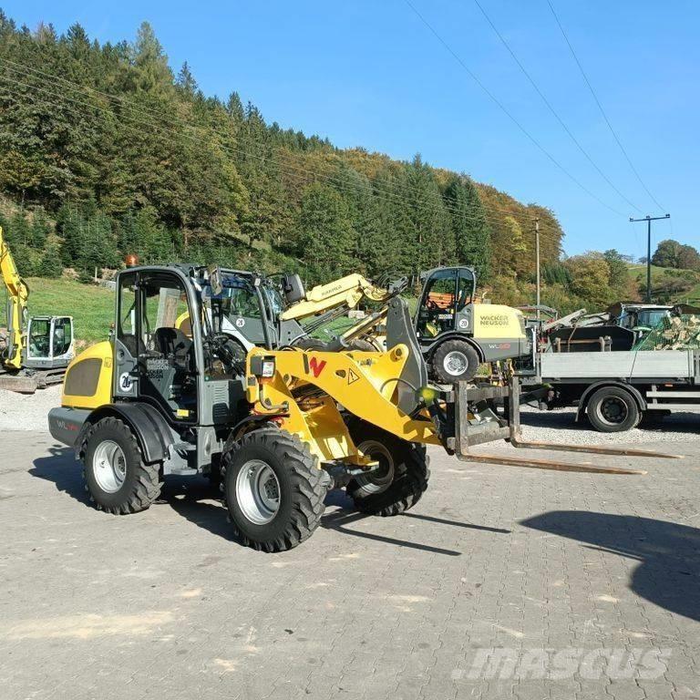 Wacker Neuson WL 44 Фронтальные погрузчики