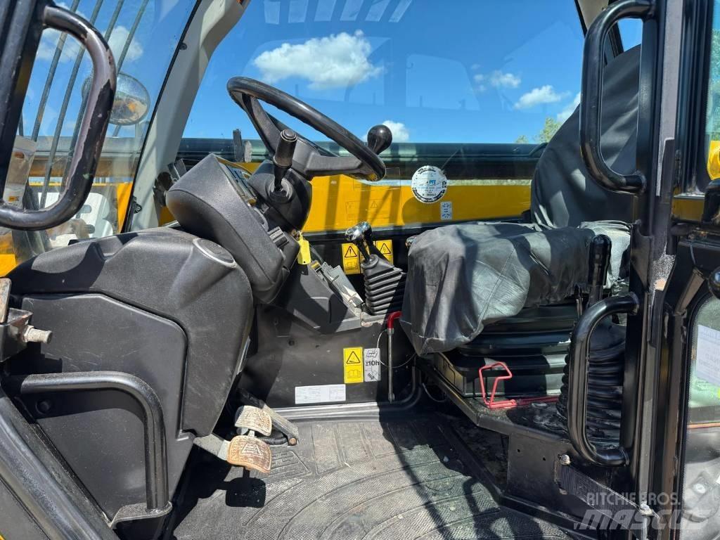 JCB 535-125 Hiviz Телескопические погрузчики