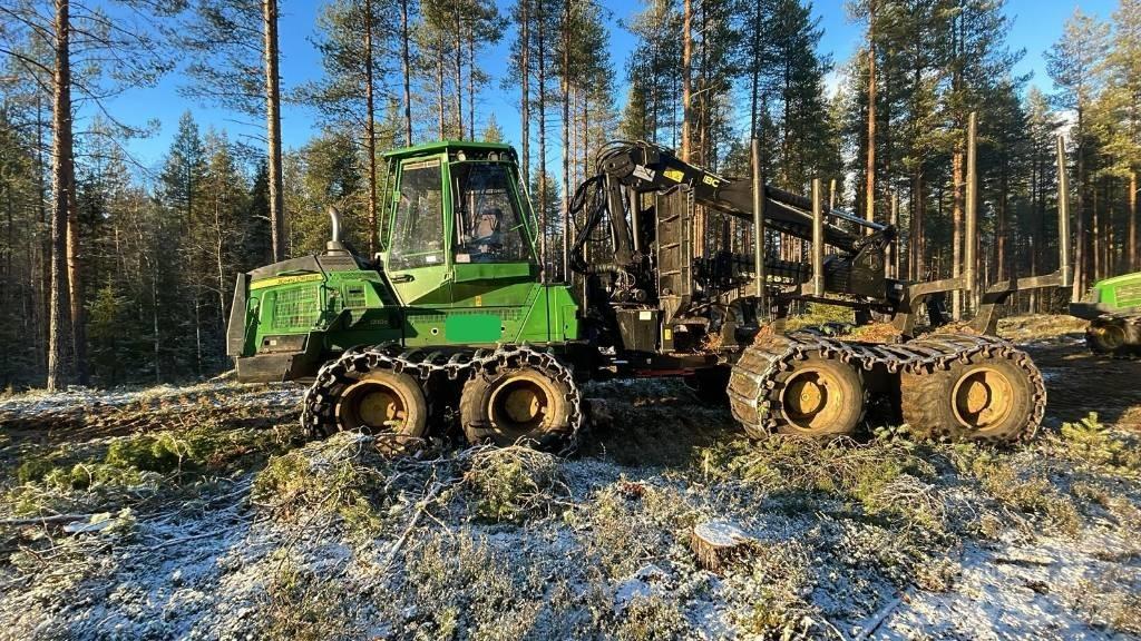 John Deere 1210G Форвардеры