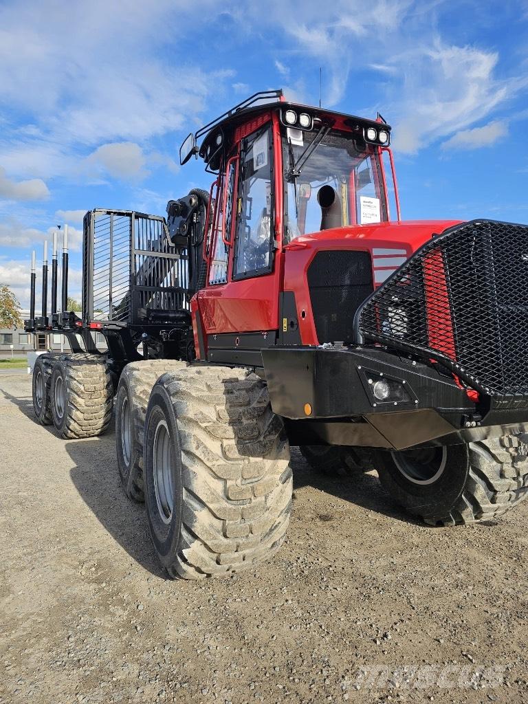 Komatsu 895 Форвардеры