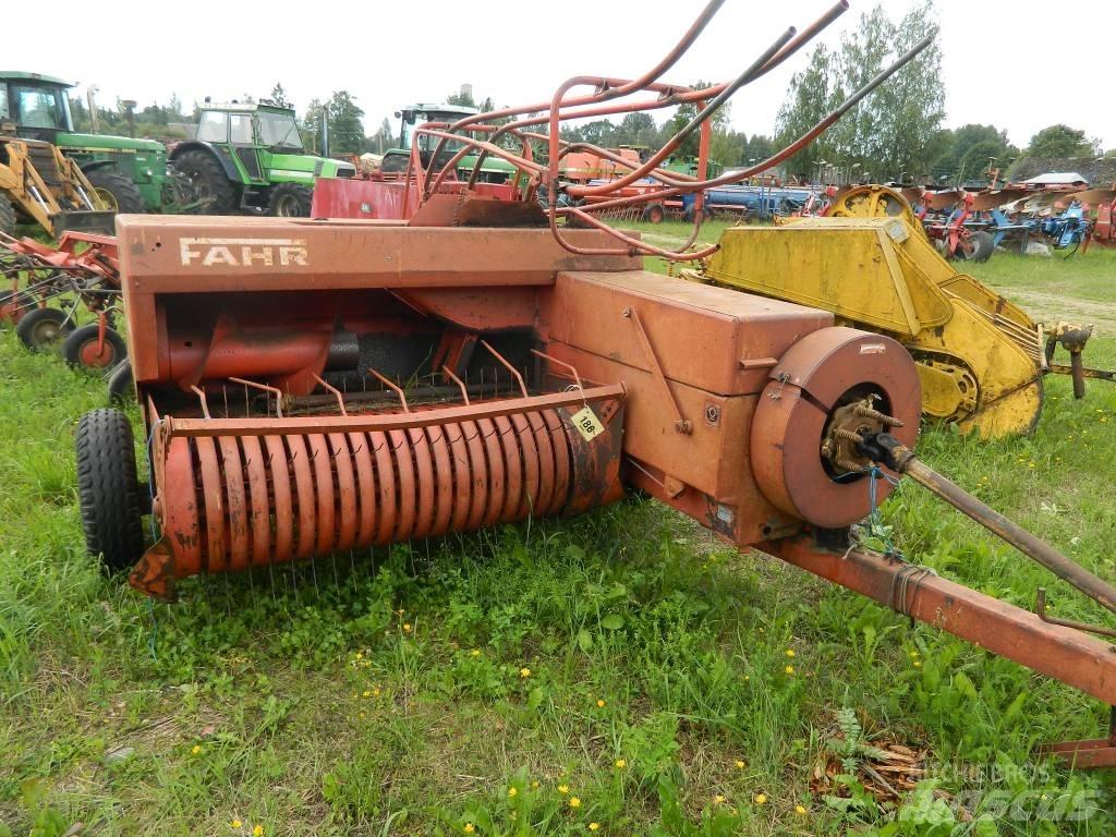 Deutz-Fahr HD300 Тюковые пресс-подборщики