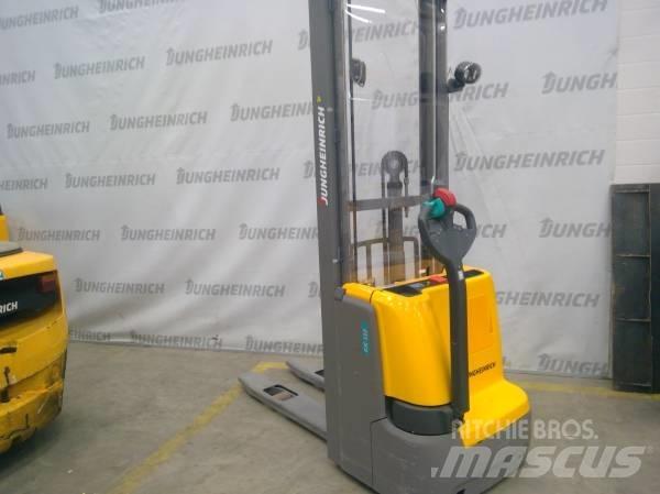 Jungheinrich EJC 112 Ручные штабелёры с электроподъёмом