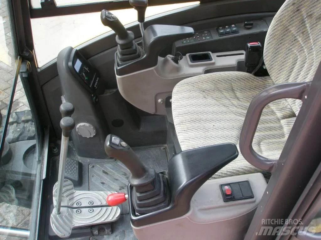 Volvo EC35D Мини-экскаваторы
