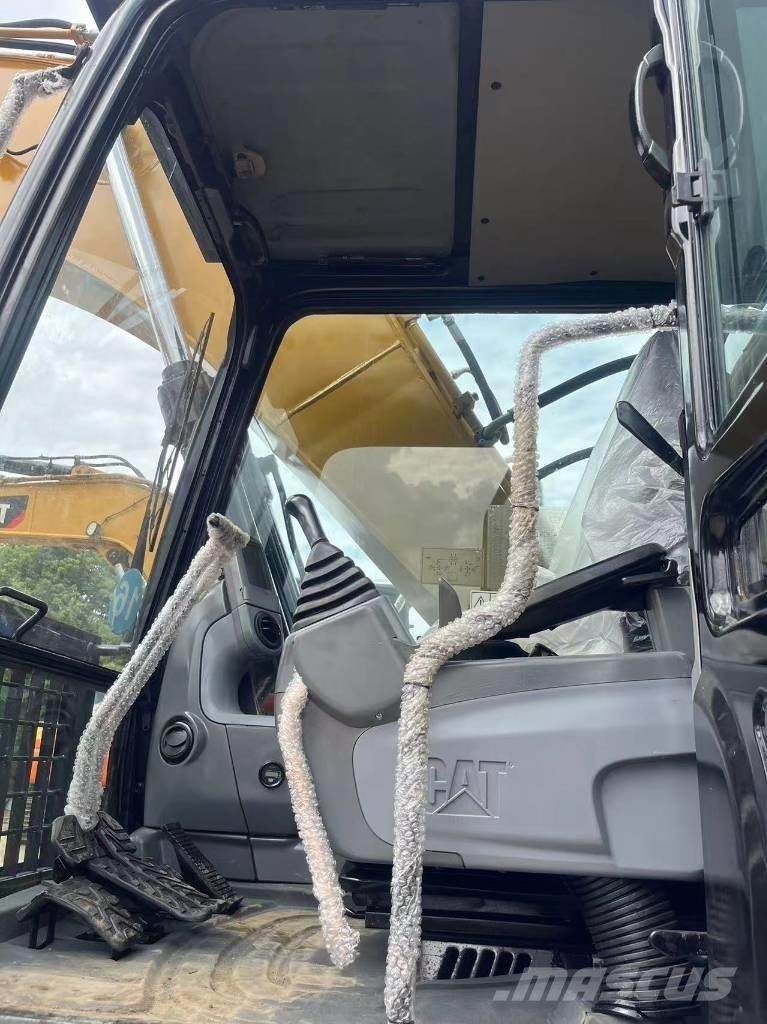 CAT 320 D Гусеничные экскаваторы
