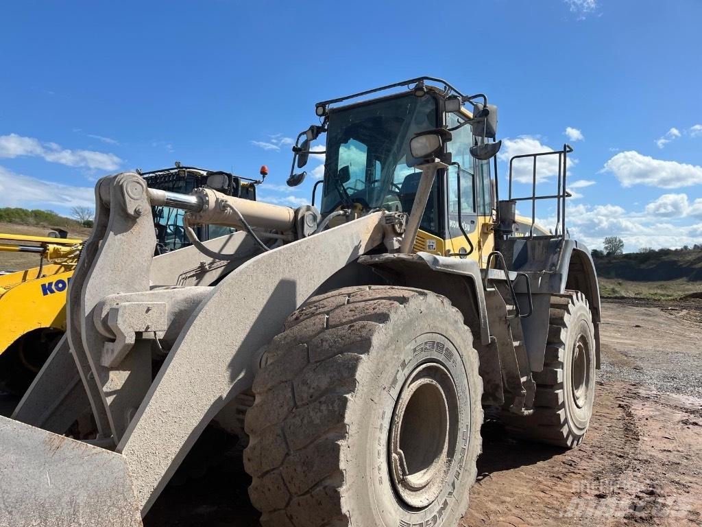 Komatsu WA 470 Фронтальные погрузчики