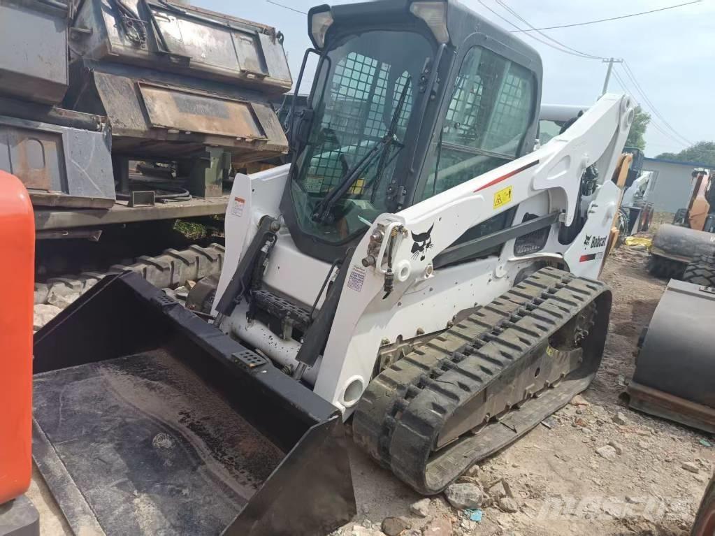 Bobcat T 770 Гусеничные фронтальные погрузчики