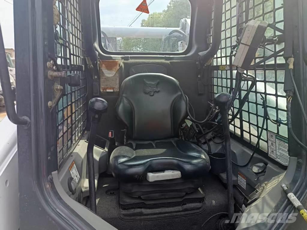 Bobcat T 770 Гусеничные фронтальные погрузчики