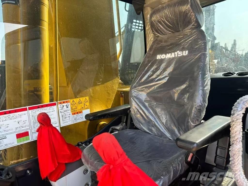 Komatsu PC 240 Гусеничные экскаваторы