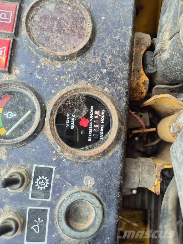 Volvo BM 4300 Фронтальные погрузчики