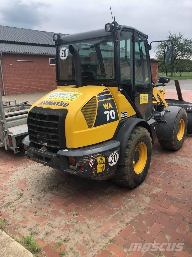 Komatsu WA 70-7 Фронтальные погрузчики