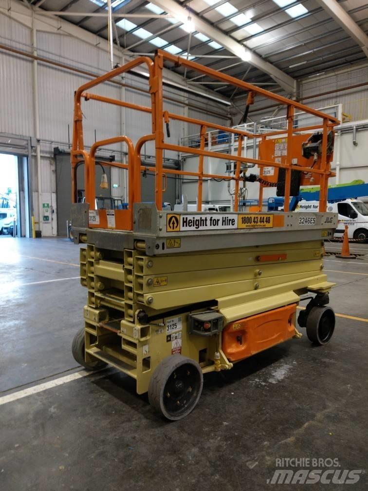 JLG ES 3246 Ножничные подъемники