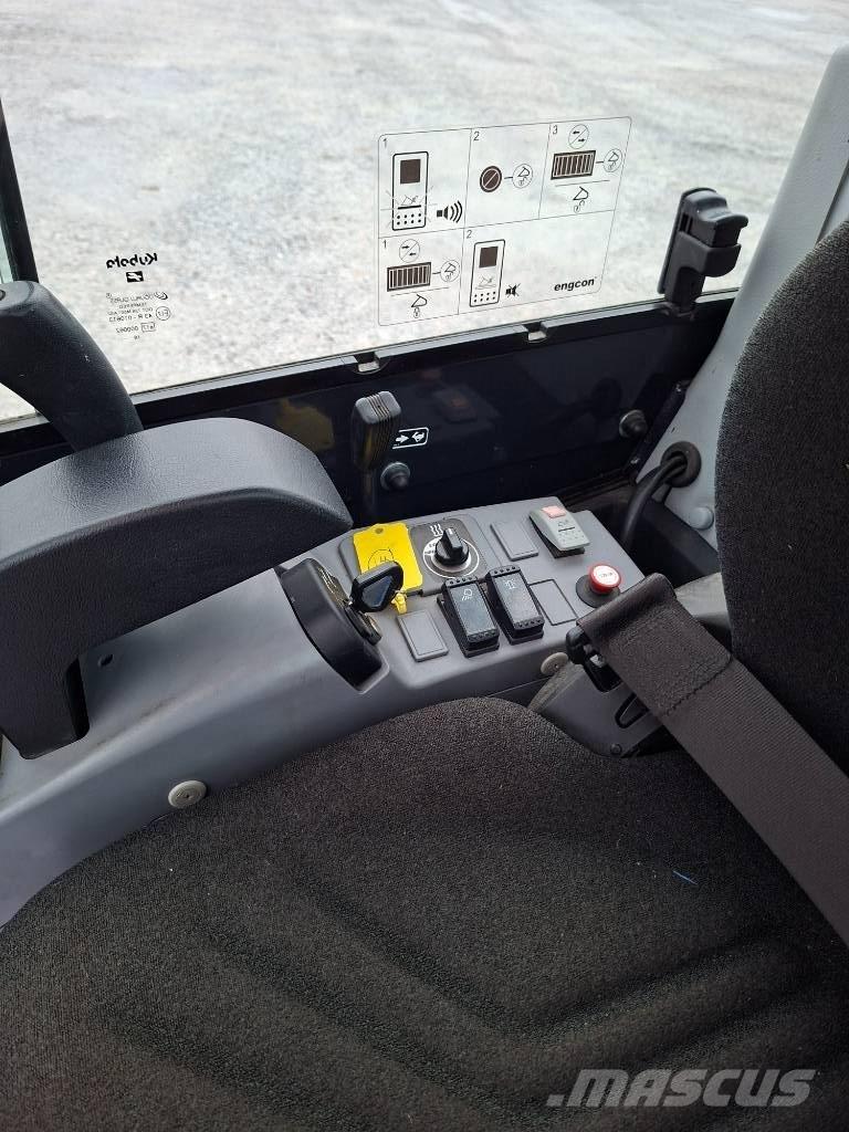 Kubota KX019-4 Мини-экскаваторы