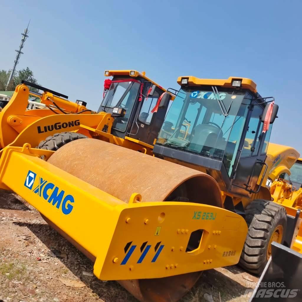 XCMG XS263J Грунтовые катки