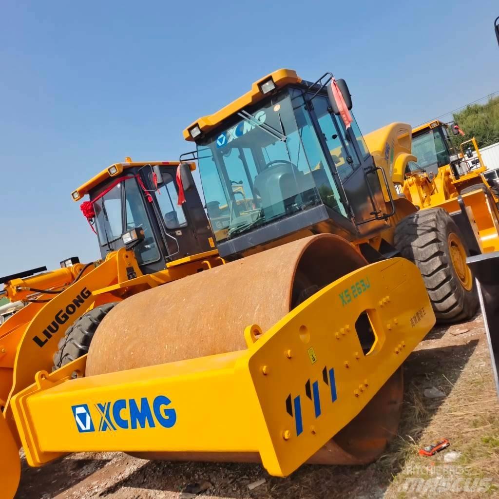 XCMG XS263J Грунтовые катки