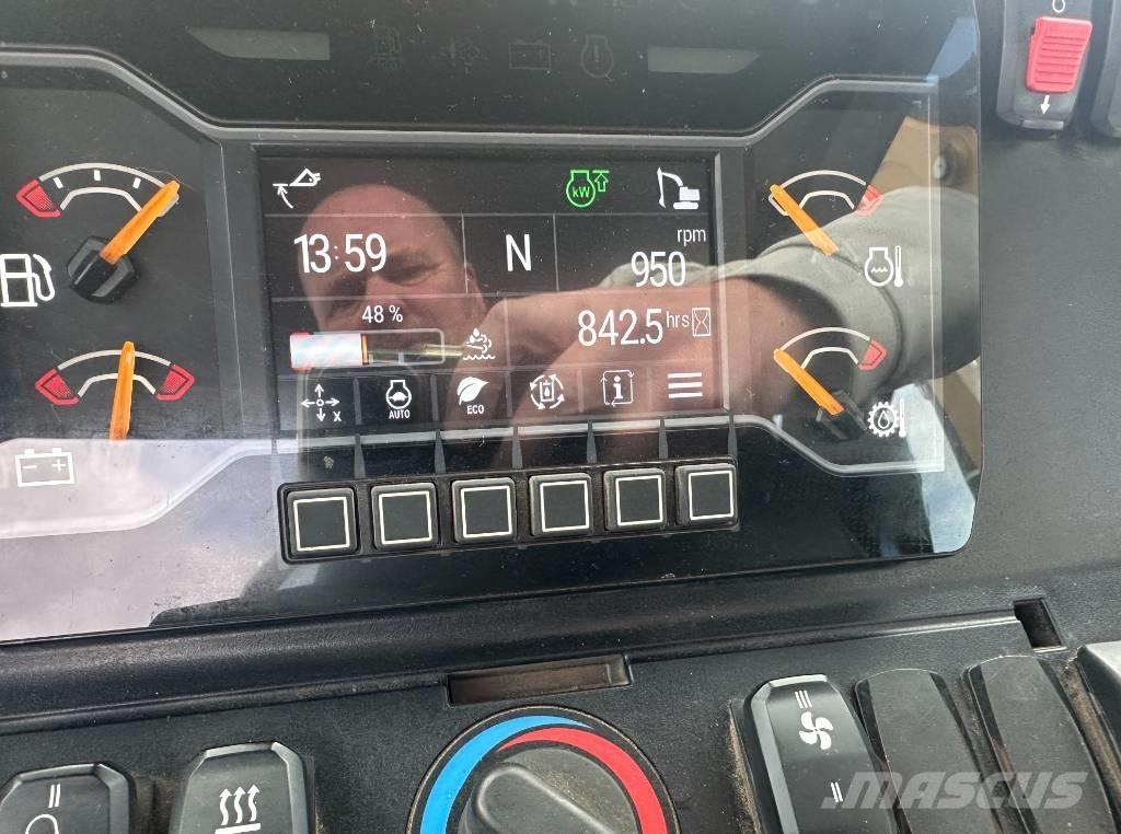 CAT 432 Экскаваторы-погрузчики