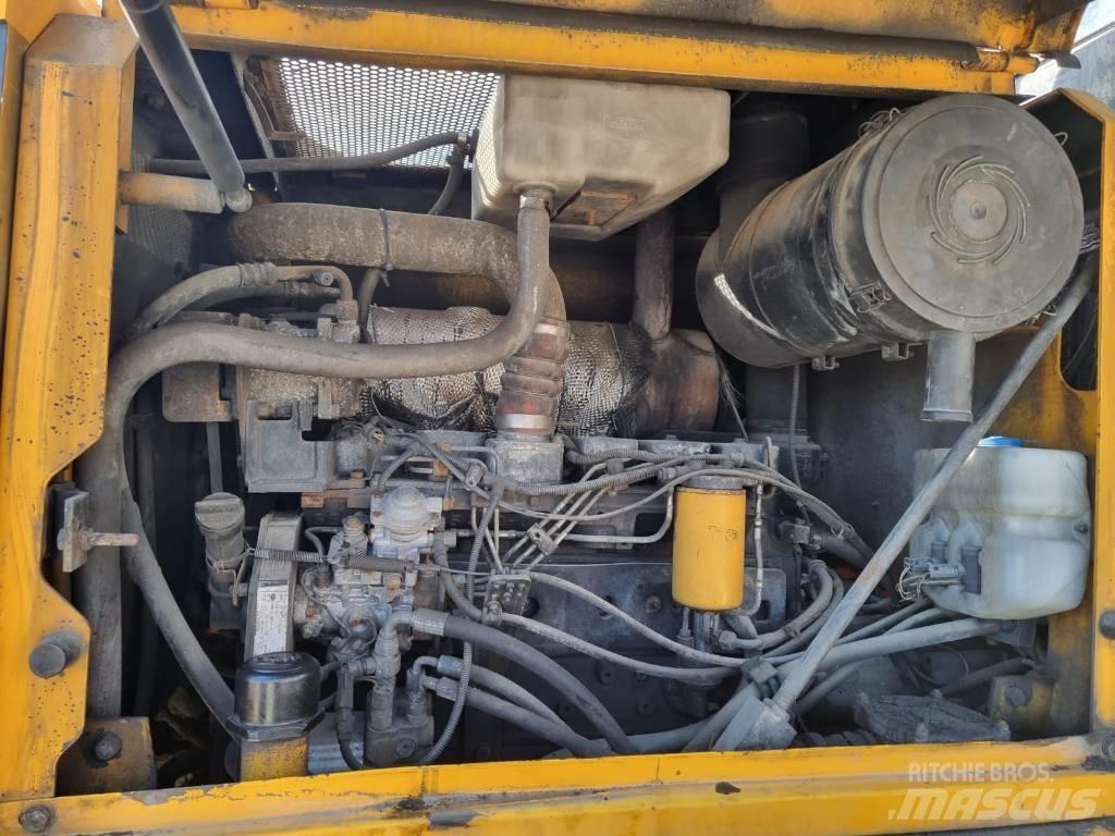 JCB 436 HT Фронтальные погрузчики