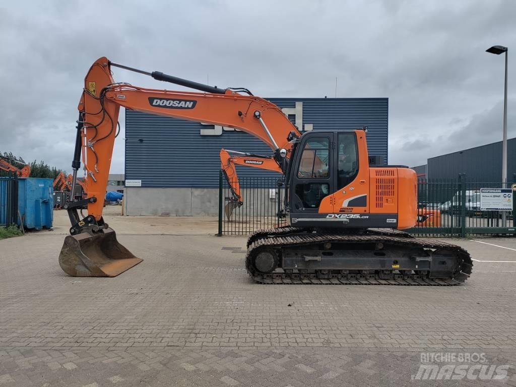Develon DX235LCR-7 Гусеничные экскаваторы