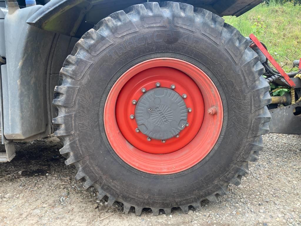 CLAAS XERION 4500 VC Трактора