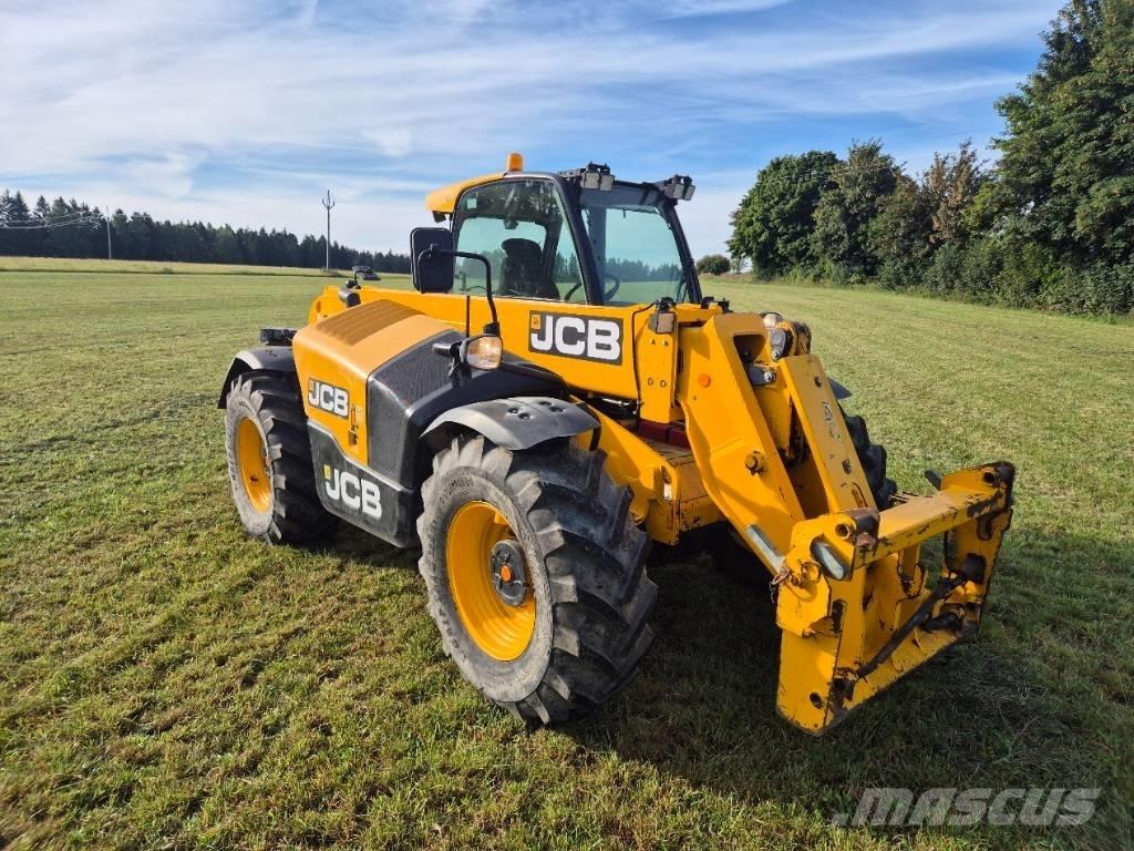 JCB 541-70 Сельскохозяйственные телескопические погрузчики