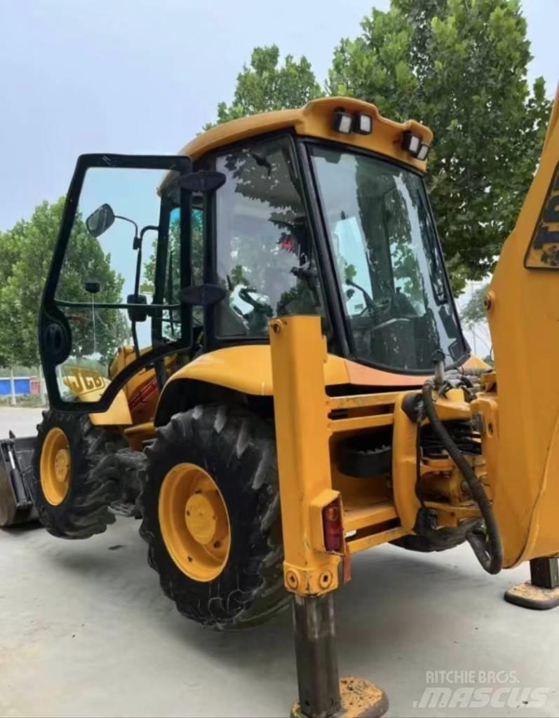 JCB 4 CX Экскаваторы-погрузчики