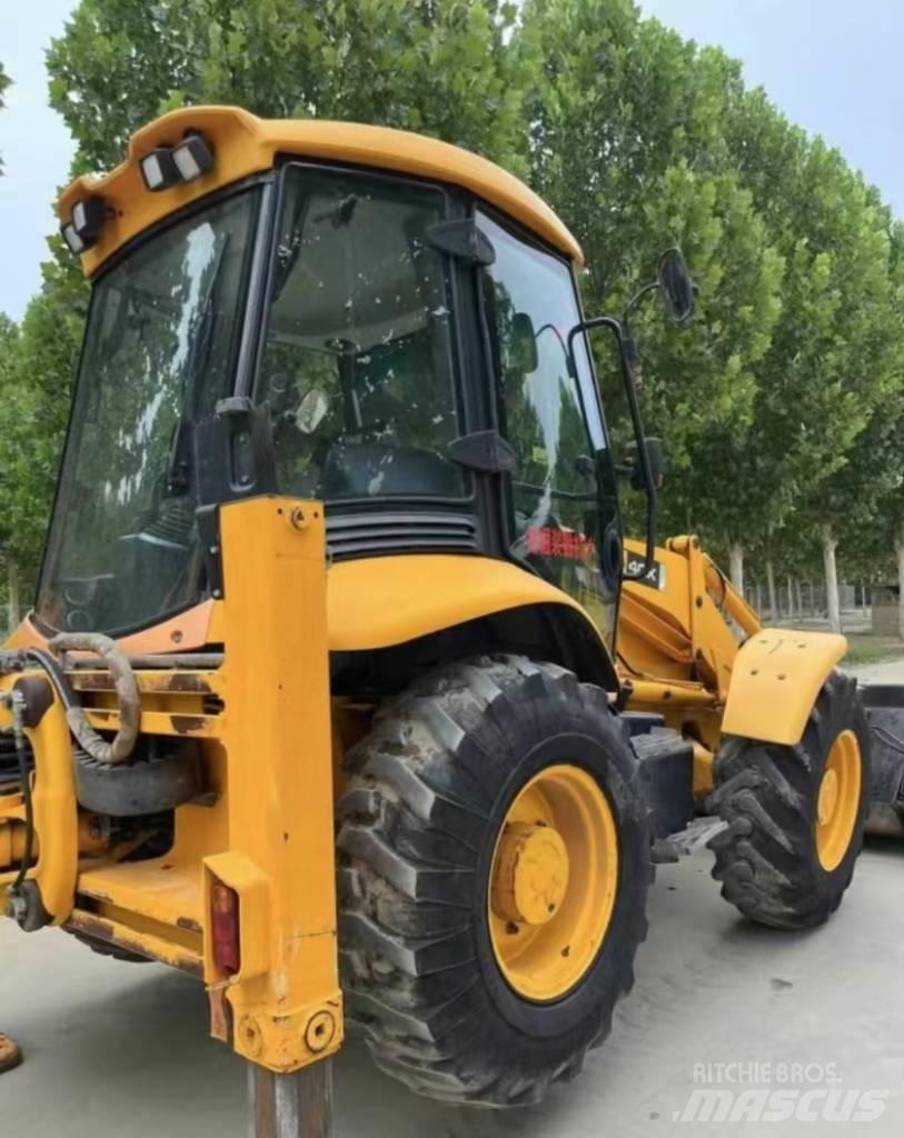 JCB 4 CX Экскаваторы-погрузчики