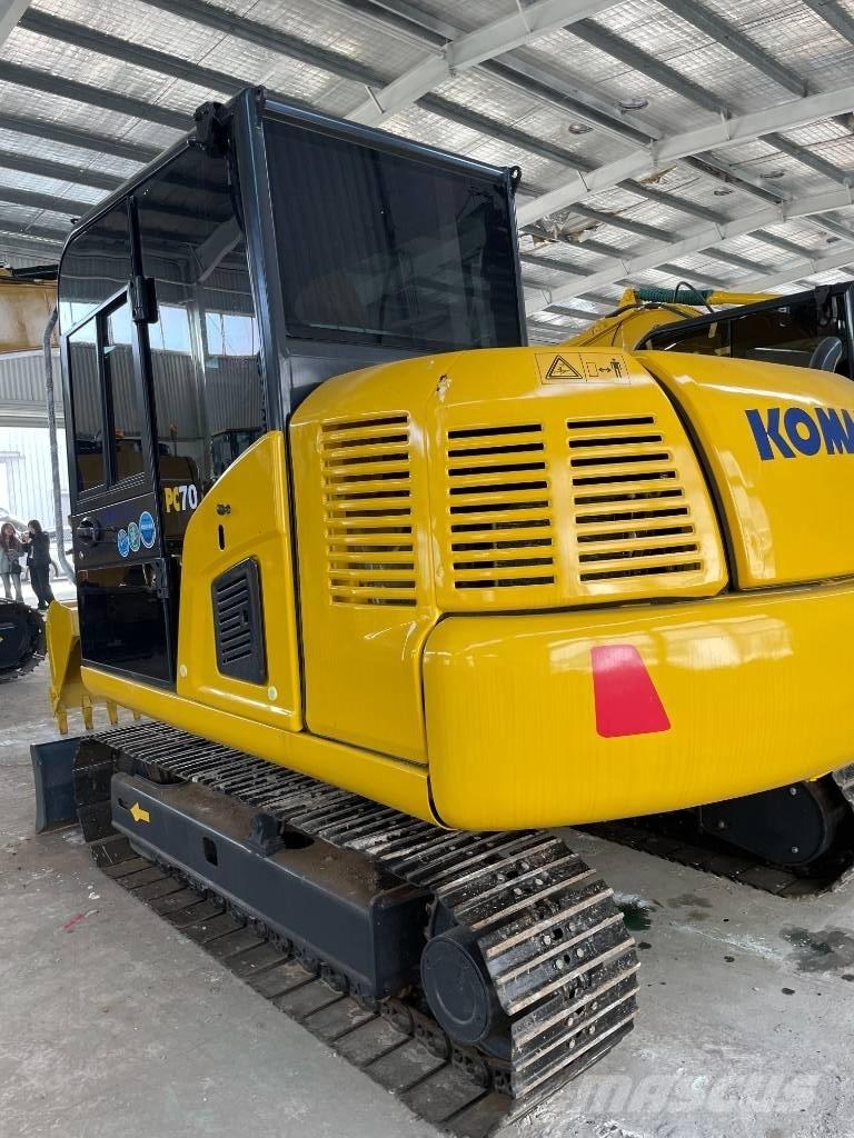 Komatsu PC 70 Малые экскаваторы 7т-12т