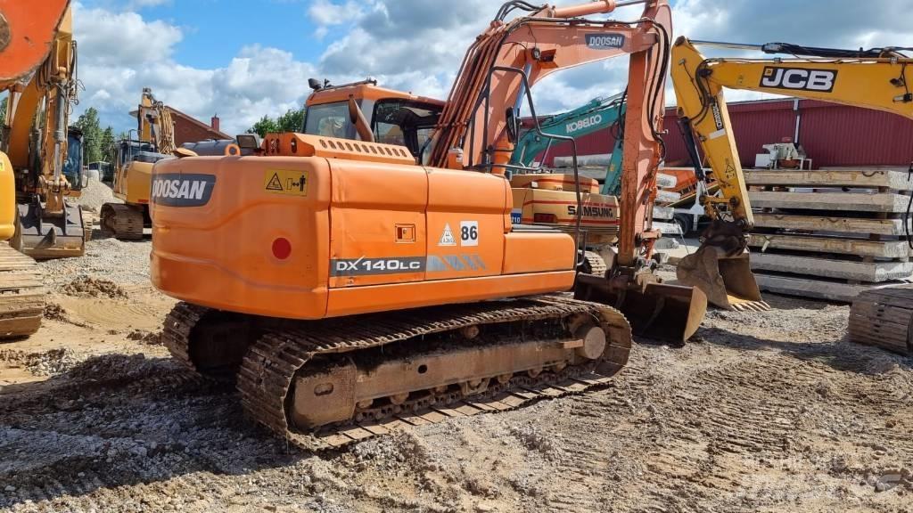 Doosan DX 140 LC-3 Гусеничные экскаваторы