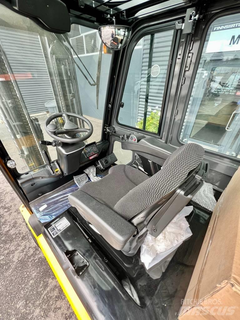 Hyundai 35B-9U Электропогрузчики