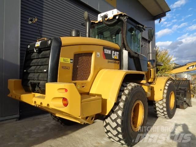 CAT 938M Фронтальные погрузчики