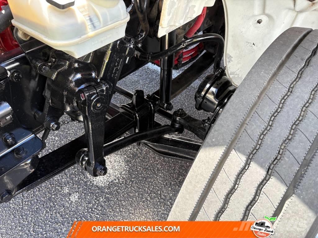 Freightliner M2 Грузовики-Самосвалы