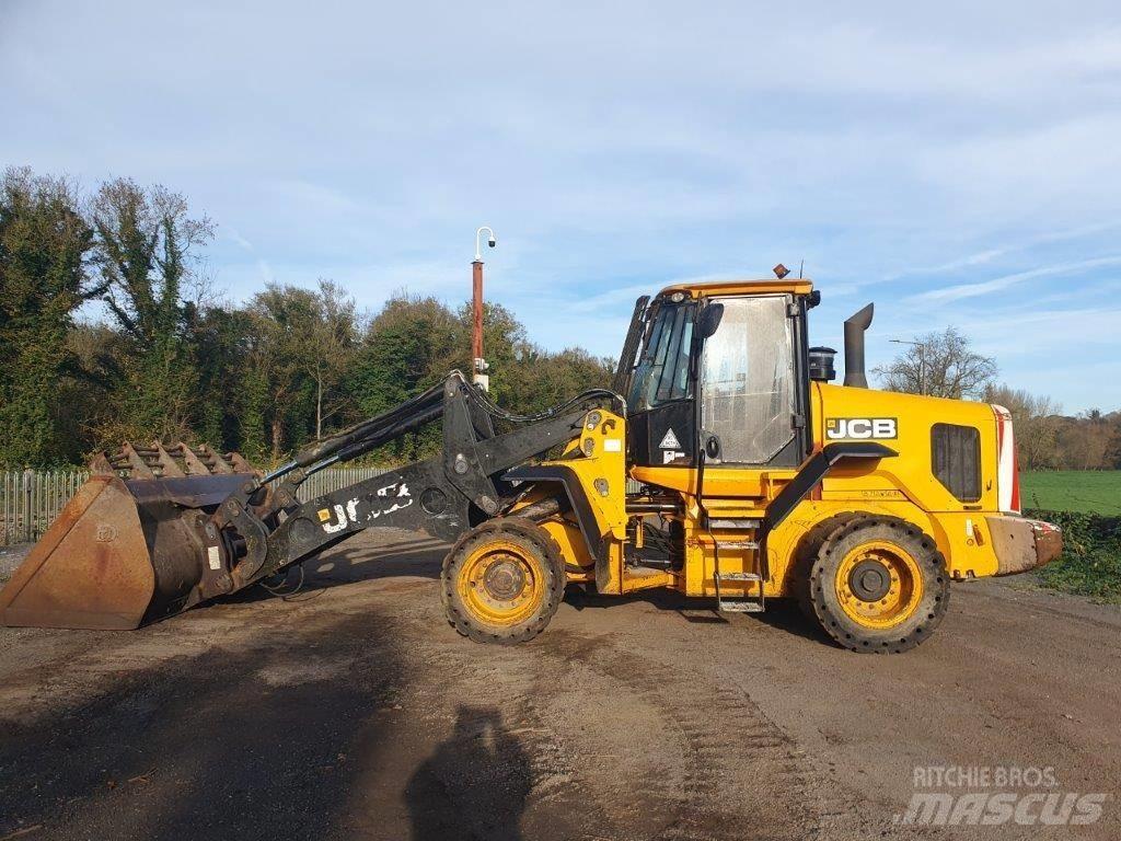 JCB 437 HT Фронтальные погрузчики