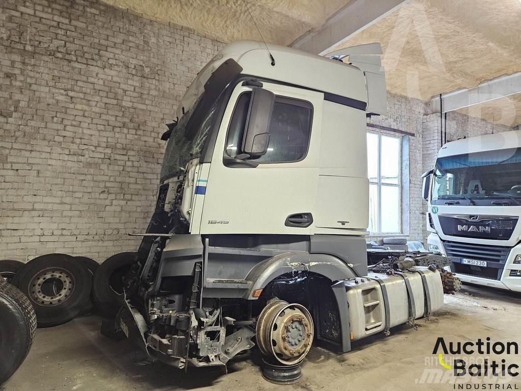 Mercedes-Benz 1845 Седельные тягачи