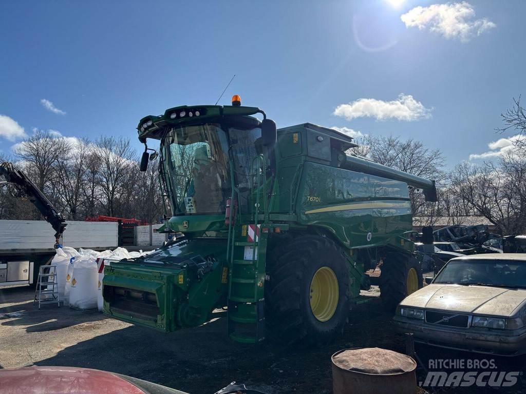 John Deere T670 Зерноуборочные комбайны