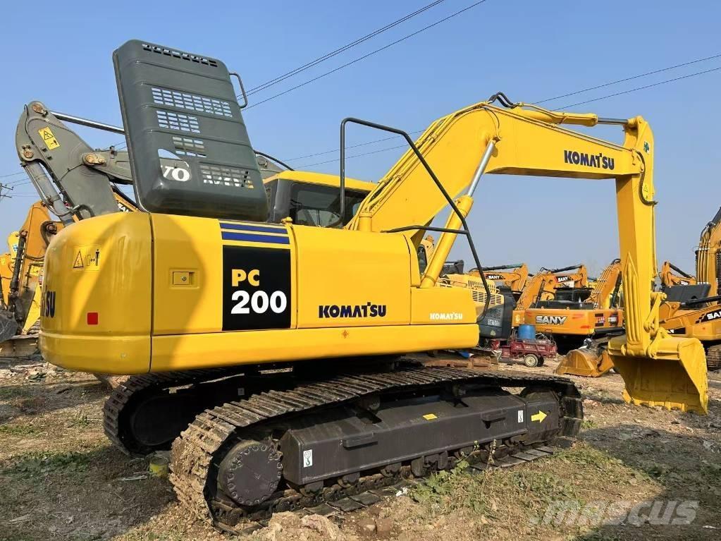 Komatsu PC 200 Гусеничные экскаваторы