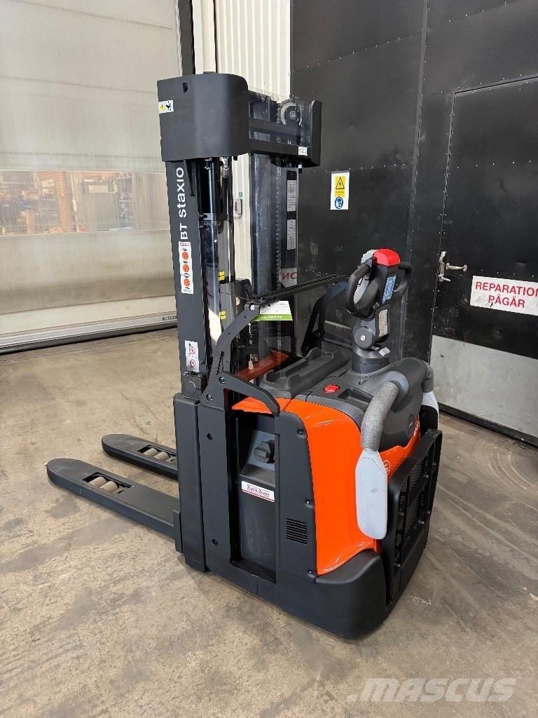 Toyota SPE140L Ручные штабелёры с электроподъёмом