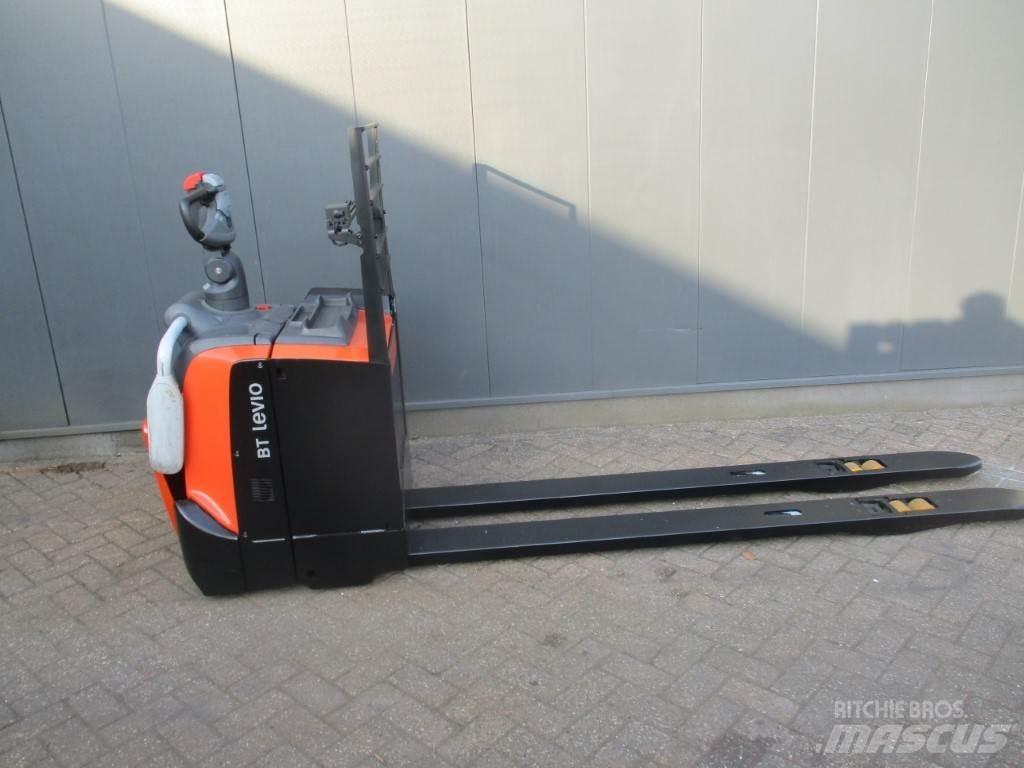 Toyota LPE 250 Самоходные электрические тележки