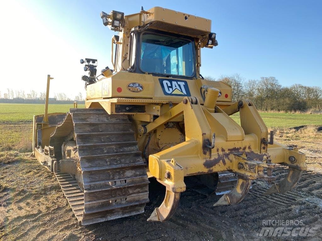 CAT D 6 T LGP Гусеничные бульдозеры