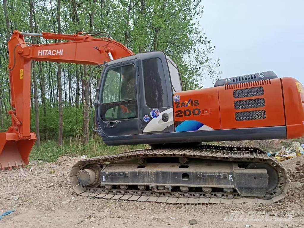 Hitachi ZX200 Гусеничные экскаваторы