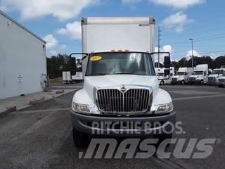 International 4300 Грузовики-Фургоны