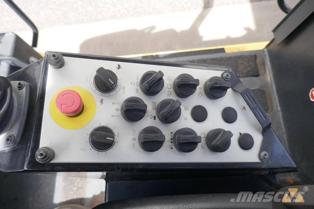 Bomag BW190AD-5 Катки тротуарные