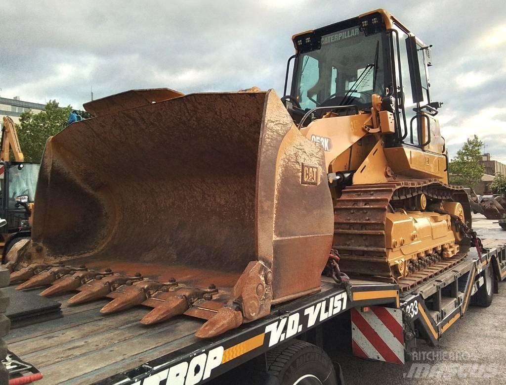 CAT 953K Гусеничные фронтальные погрузчики