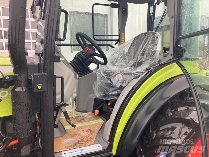 CLAAS NEXOS 240 S Трактора