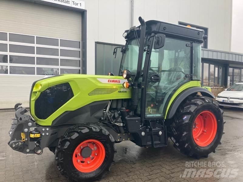 CLAAS NEXOS 240 S Трактора